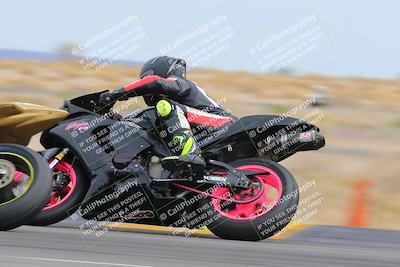 media/Jan-15-2023-SoCal Trackdays (Sun) [[c1237a034a]]/Turn 16 (120pm)/